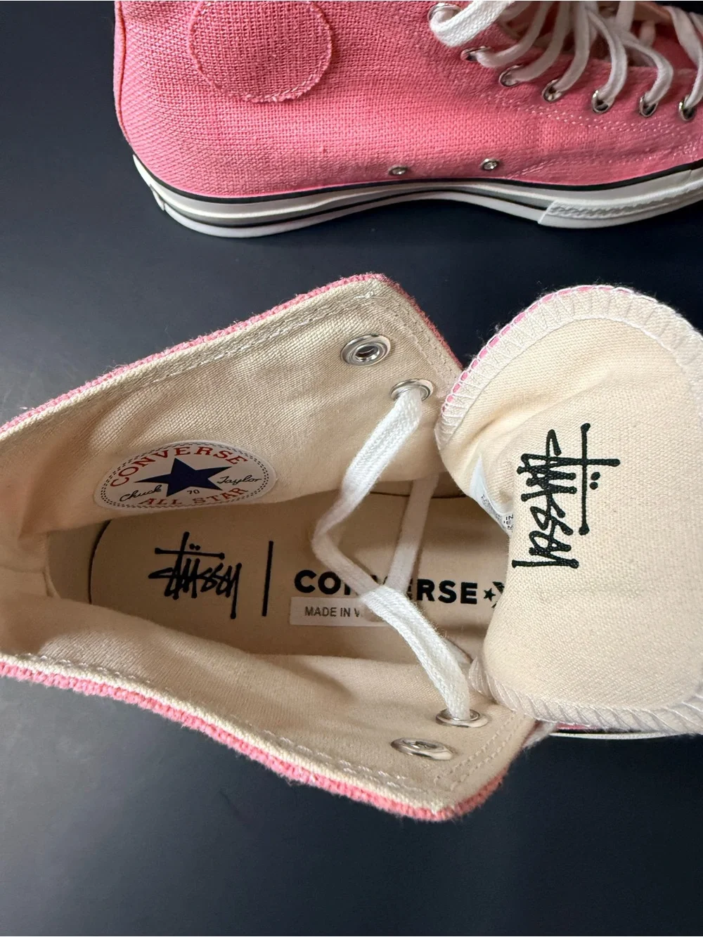 Stüssy x Converse Chuck 70 High Top Pink Coral Sneakers Men’s 11 Women’s 13